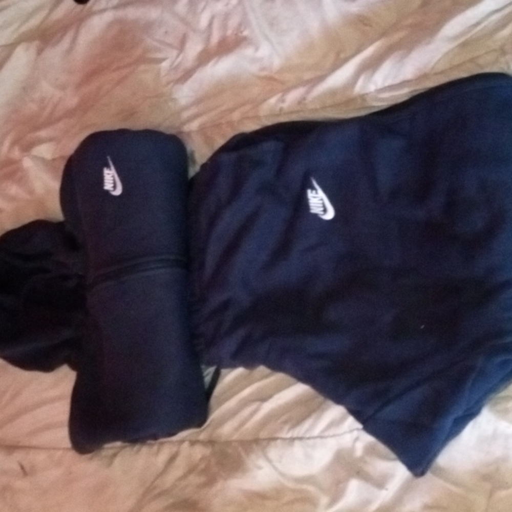 Nike sweatsuit